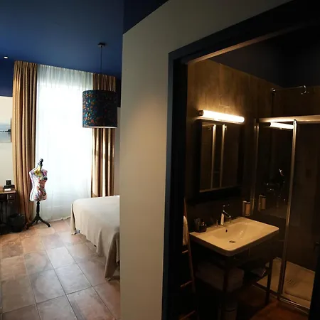 Verlaine Hotel