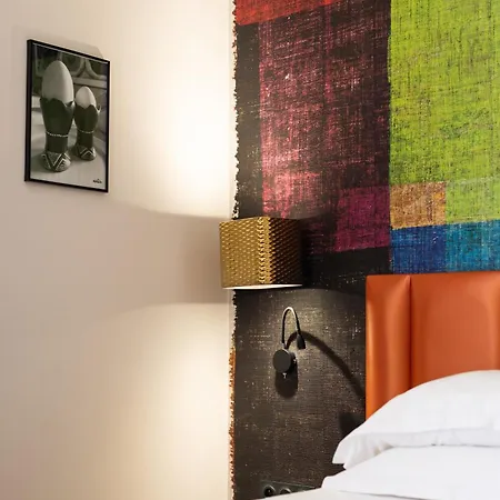 Verlaine Hotel 4*